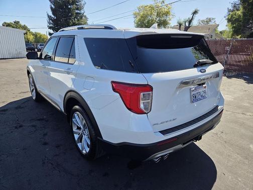 2021 Ford Explorer Platinum