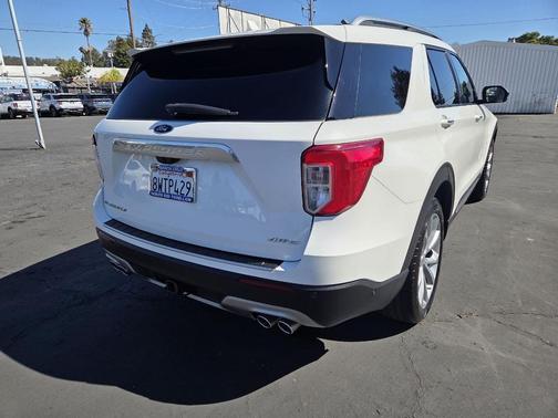 2021 Ford Explorer Platinum