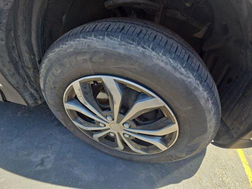 Super White 2013 Toyota RAV4 LE