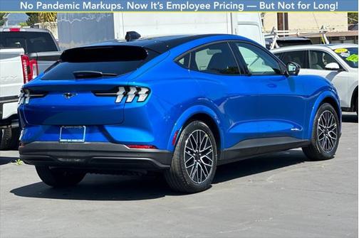 2025 Ford Mustang Mach-E Premium