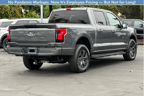 2025 Ford F-150 Lightning Flash