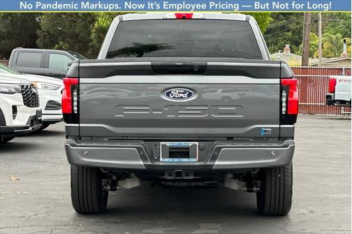 2025 Ford F-150 Lightning Flash