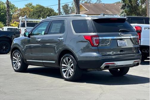2017 Ford Explorer Platinum