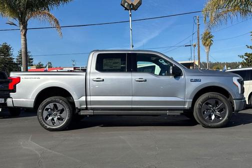2025 Ford F-150 Lightning Flash