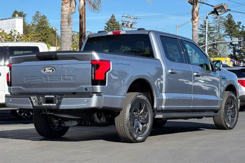 2025 Ford F-150 Lightning Flash