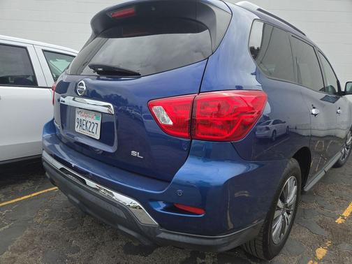 Caspian Blue Metallic 2020 Nissan Pathfinder SL 2WD
