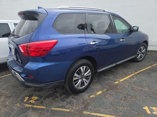 Caspian Blue Metallic 2020 Nissan Pathfinder SL 2WD