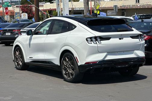 2025 Ford Mustang Mach-E GT