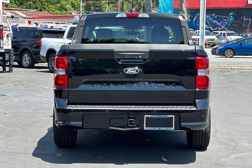 2025 Ford Maverick Lobo Standard
