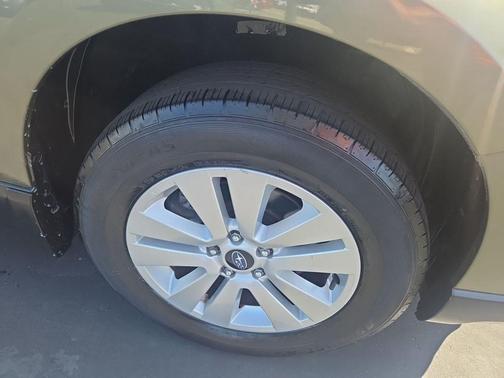 Wilderness Green Metallic 2016 Subaru Outback 2.5i Premium
