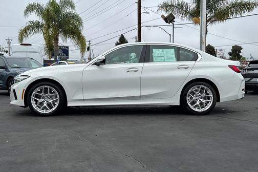2025 BMW 330 i
