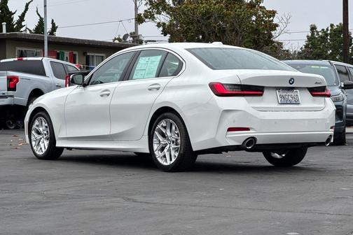 2025 BMW 330 i
