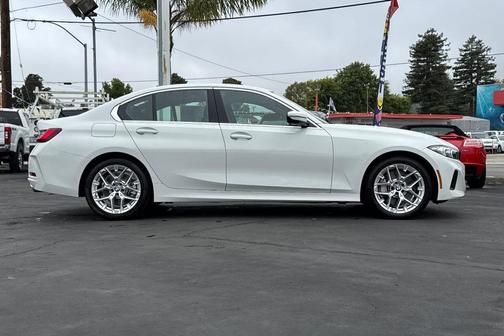 2025 BMW 330 i