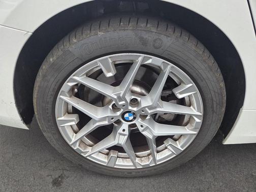 2025 BMW 330 i