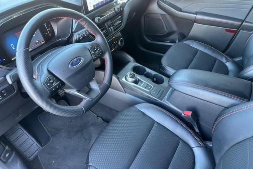 Space Silver Metallic 2025 Ford Escape ST-Line
