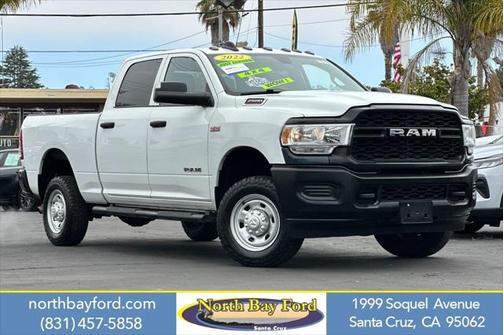 2022 RAM 2500 Tradesman Crew Cab 4x4 6'4' Box