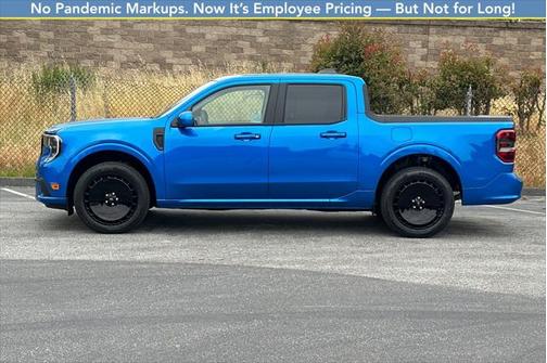 2025 Ford Maverick Lobo Standard