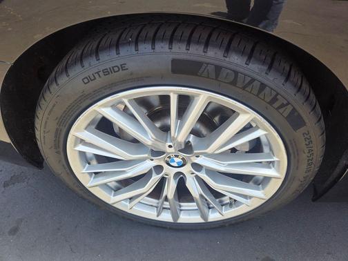 Black Sapphire Metallic 2023 BMW 330 330i
