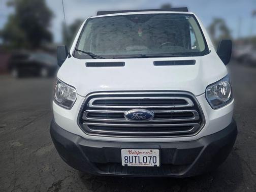 Oxford White 2019 Ford Transit-350 XLT