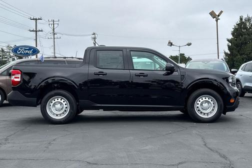 Shadow Black 2025 Ford Maverick XL