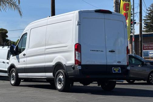 Oxford White 2026 Ford Transit-250 Base