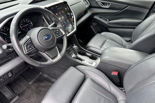 Crystal White Pearl 2023 Subaru Ascent Limited 8-Passenger