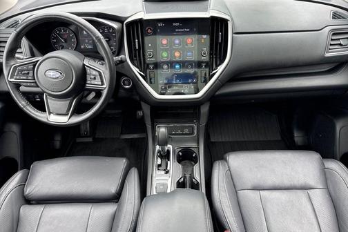 Crystal White Pearl 2023 Subaru Ascent Limited 8-Passenger