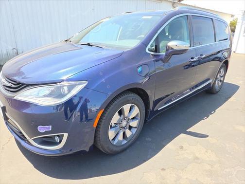 2018 Chrysler Pacifica Hybrid Limited
