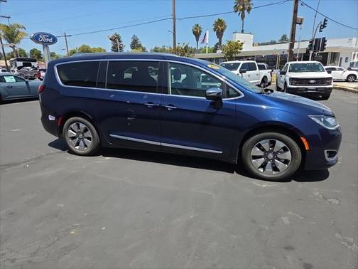 2018 Chrysler Pacifica Hybrid Limited