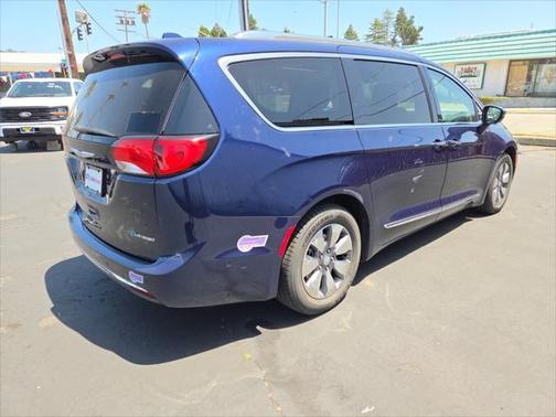 2018 Chrysler Pacifica Hybrid Limited