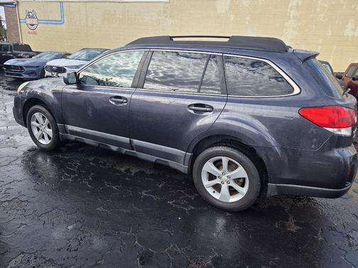 2013 Subaru Outback 2.5i Premium