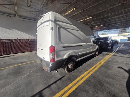 2022 Ford Transit-350 Base