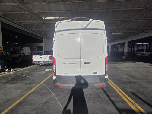 2022 Ford Transit-350 Base