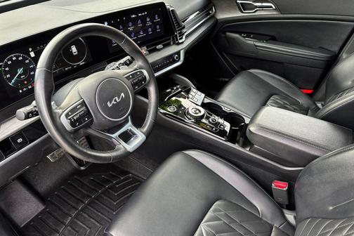 Fusion Black 2023 Kia Sportage Plug-In Hybrid X-Line Prestige