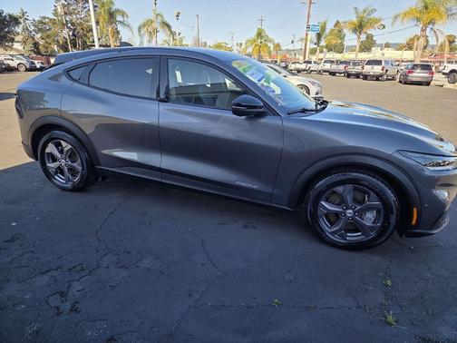 2023 Ford Mustang Mach-E Select