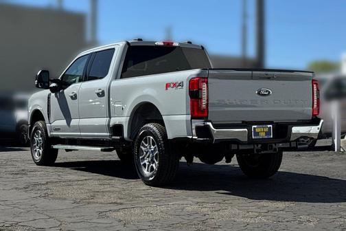 Avalanche 2026 Ford F-250 Lariat