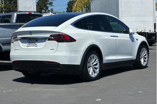 2016 Tesla Model X 90D