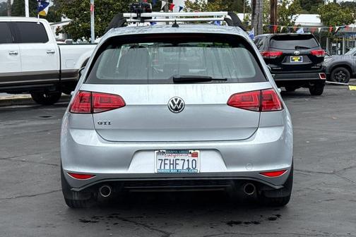 2015 Volkswagen Golf GTI 2.0T Autobahn 4-Door