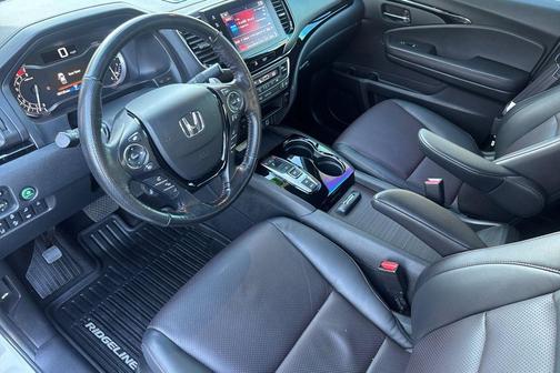 2022 Honda Ridgeline Black