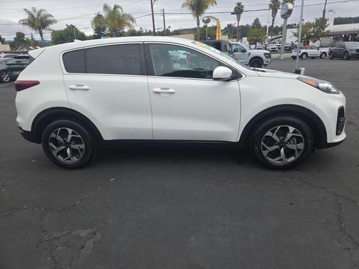 Clear White 2020 Kia Sportage LX