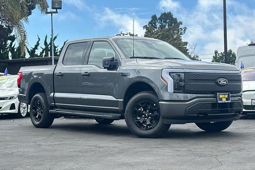 2025 Ford F-150 Lightning XLT