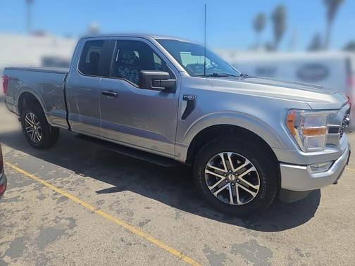 Iconic Silver Metallic 2021 Ford F-150 XL