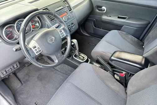 2012 Nissan Versa 1.8 SL