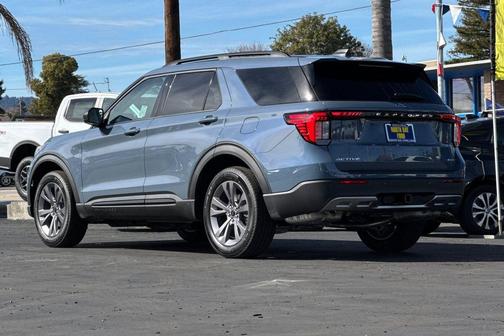 Vapor Blue Metallic 2026 Ford Explorer Active