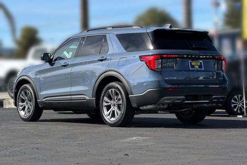 Vapor Blue Metallic 2026 Ford Explorer Active