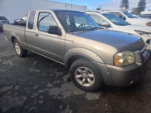 2004 Nissan Frontier XE King Cab