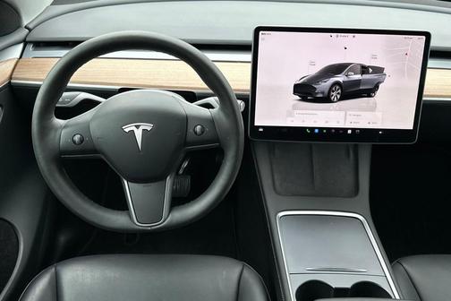 2023 Tesla Model Y RWD