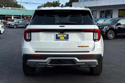 Star White Metallic Tri-Coat 2026 Ford Explorer Tremor