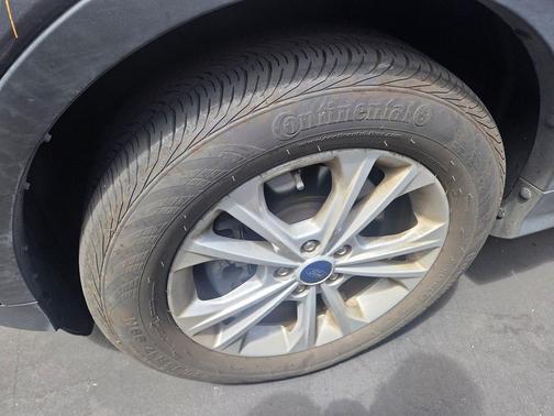 Magnetic Metallic 2018 Ford Escape SEL