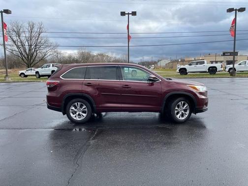 2016 Toyota Highlander LE Plus